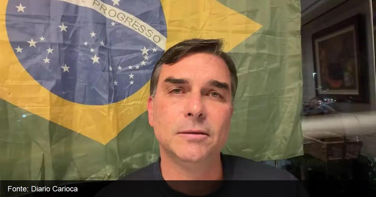 Moraes suspende por 90 dias as visitas de Flavio a Jair Bolsonaro