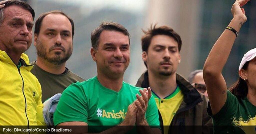 Família Bolsonaro reúne ao menos seis candidatos nas eleições de outubro de 2026